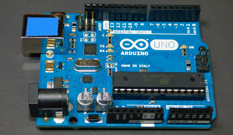 Arduino board with ICSP headers highlighted